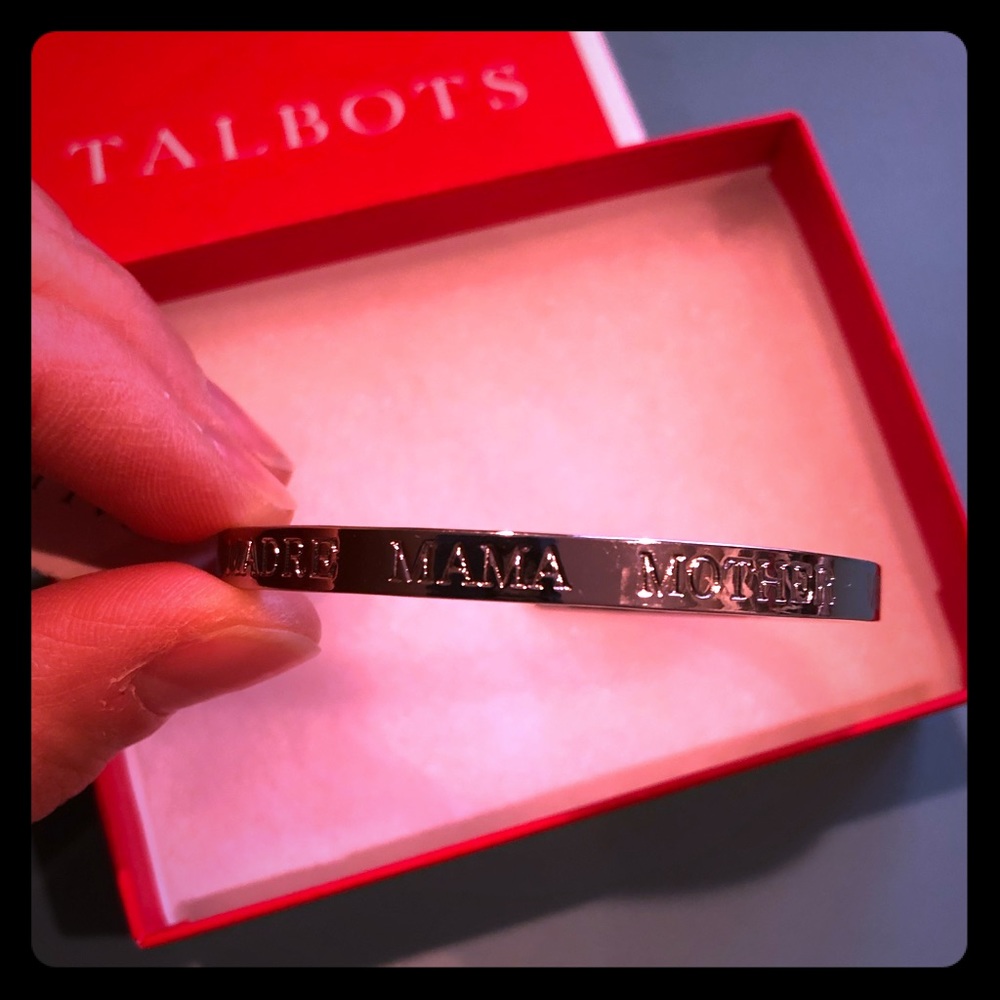 “mom”bangle bracelet silver says mom diff ways